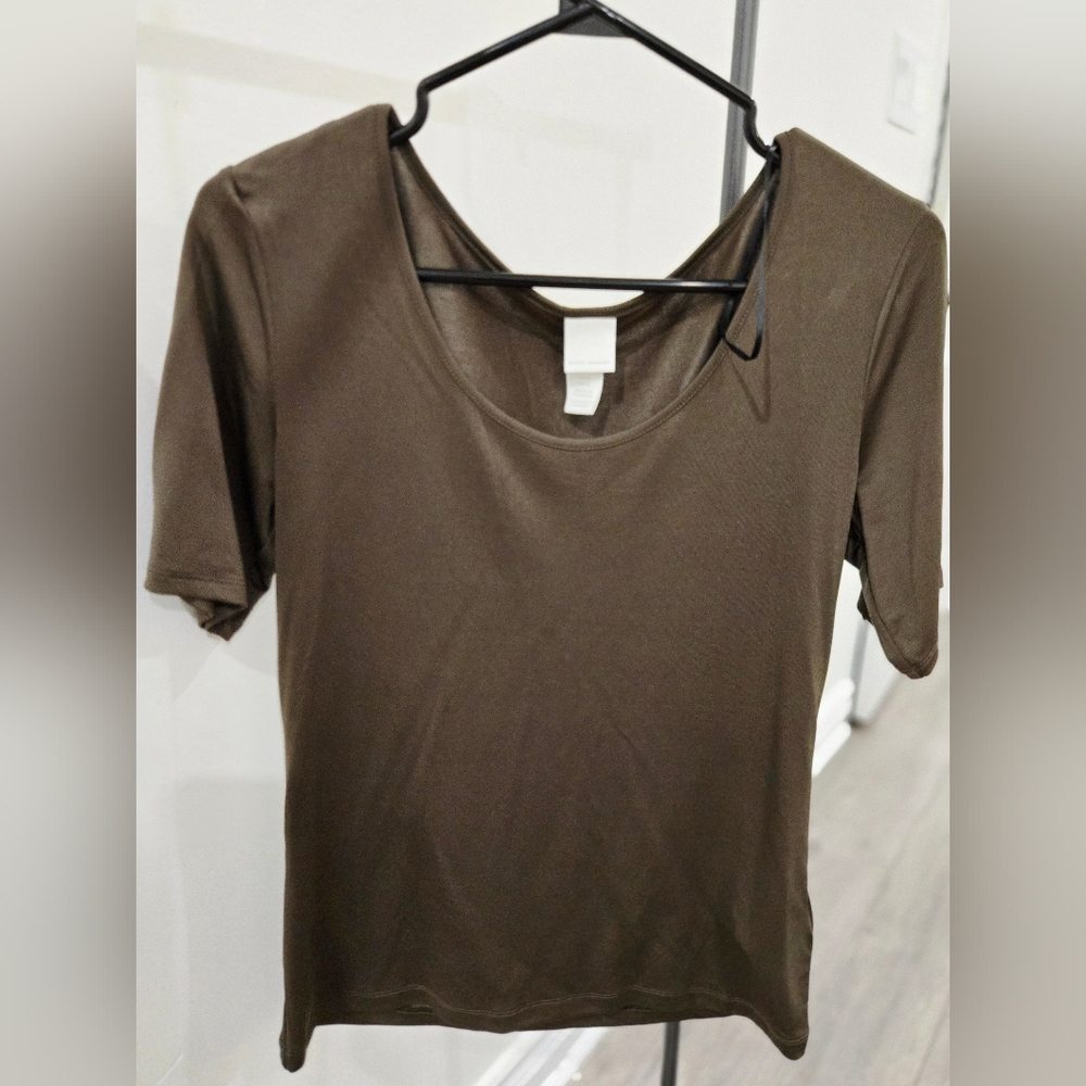 3/20$ - H&M Short Sleeve Tee